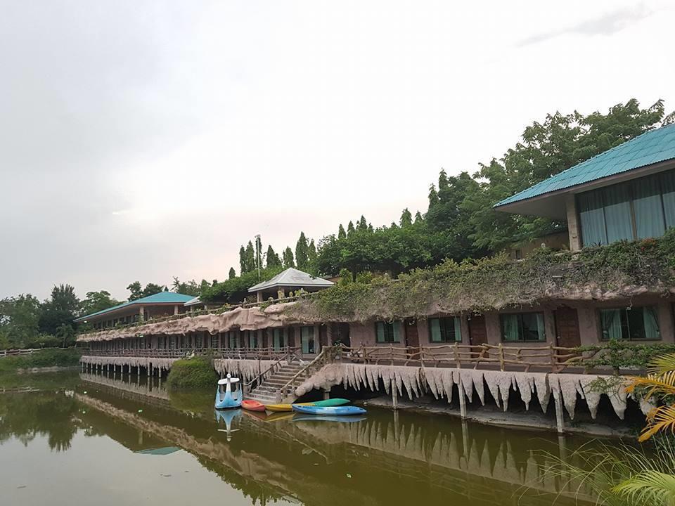 Chart Trip Resort Nakhonratchasima Exteriör bild