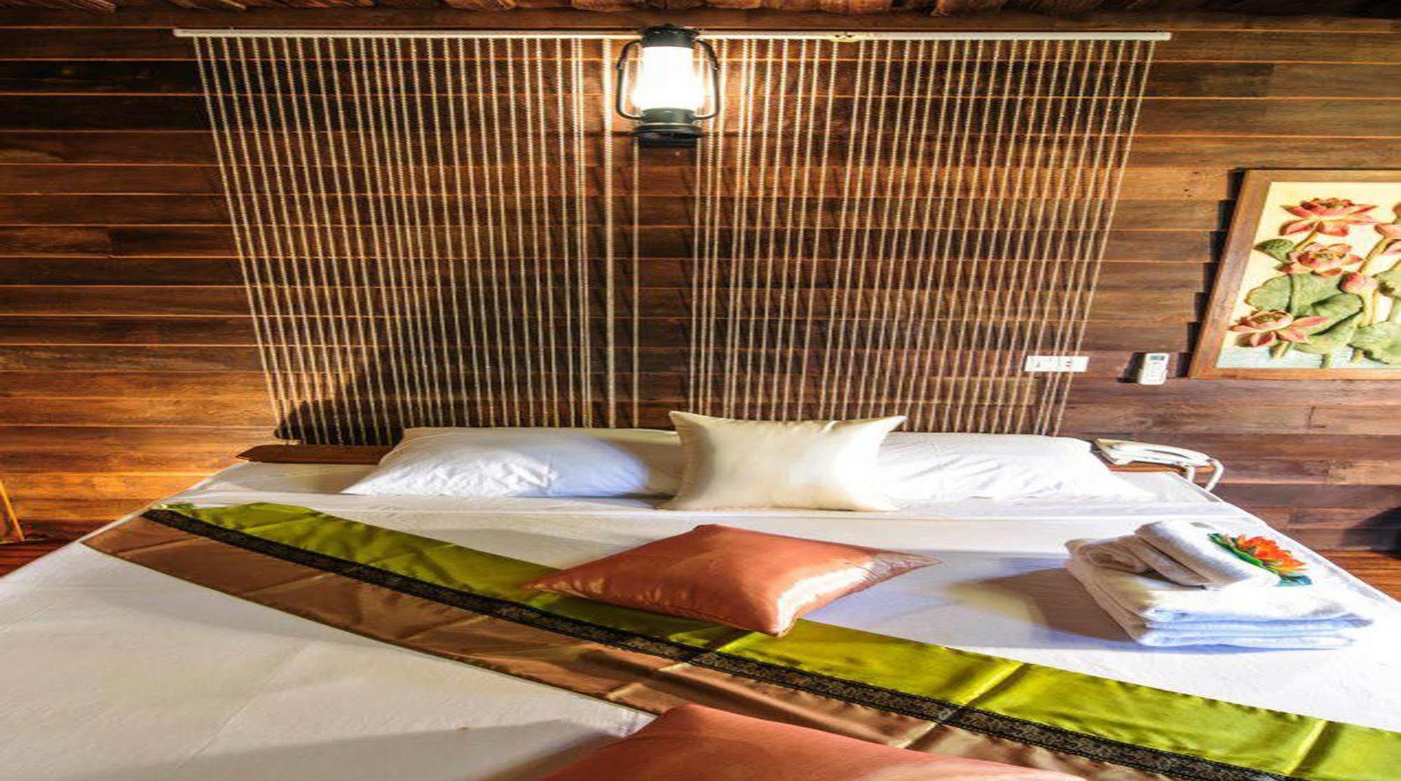 Chart Trip Resort Nakhonratchasima Exteriör bild