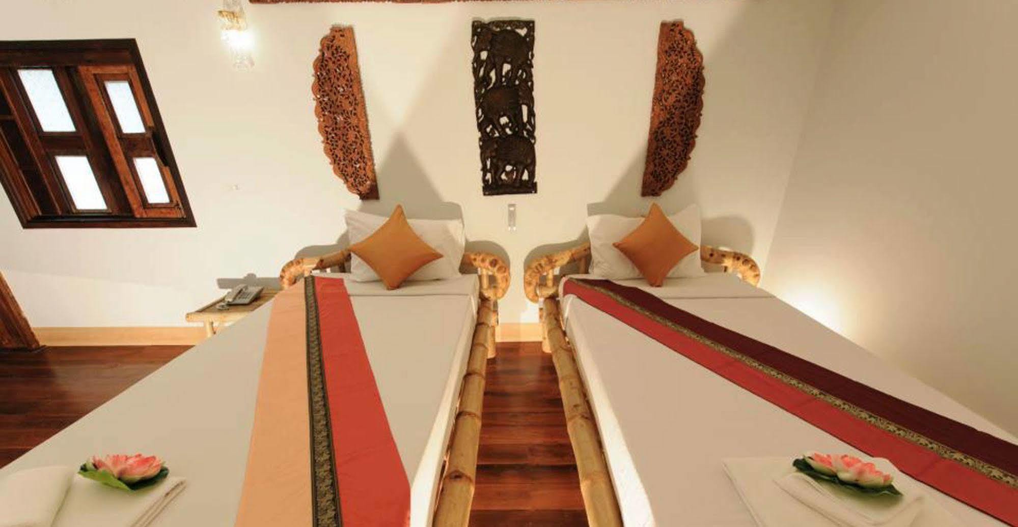 Chart Trip Resort Nakhonratchasima Exteriör bild